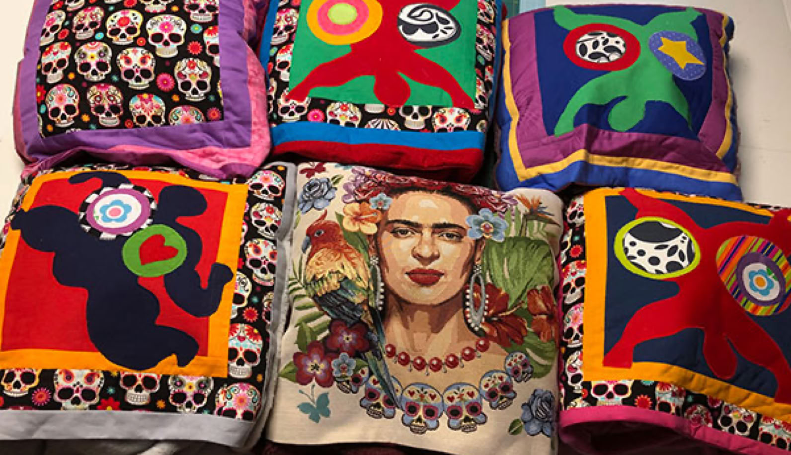 Kissen mit Kuscheldecke innen drin