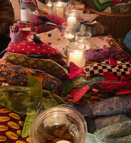 Selbstgemachtes von den Frauenzimmern auf dem Mörzer Weihnachtsmarkt